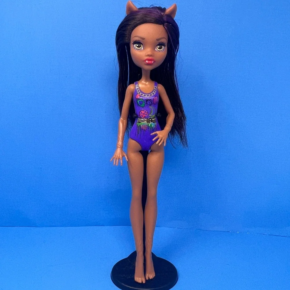 Monster High Clawdeen Wolf‎ Swim Class Werewolf Doll 2017 Purple Swimsuit